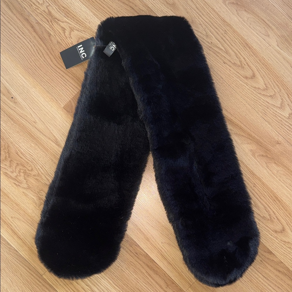 I.N.C. Black Faux Fur Scarf NWT Boa Apres Ski Winter Maximalism